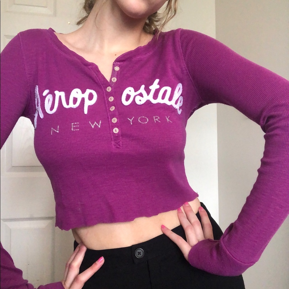 Purple cropped Hollister long sleeve - Picture 2 of 3